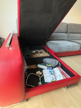 Sofá Chaiselongue Gris y Rojo