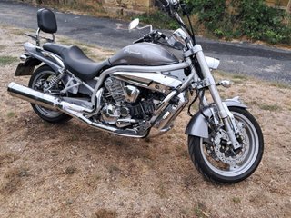 Hyosung Aquila GV 650 - Ideal A2
