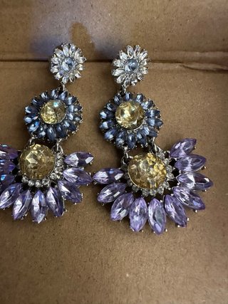Orecchini pendenti viola e gialli