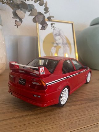 Mitsubishi Lancer Evo VI Tommi Makinen 1:18 otto