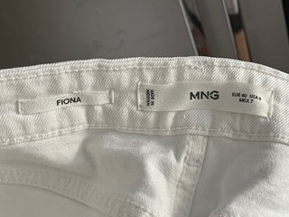 Pantalón blanco nuevo