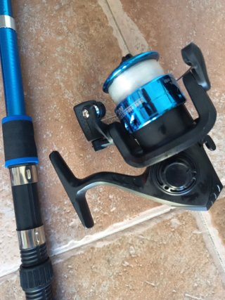 2 Cañas de Pescar 1.80m + Carrete