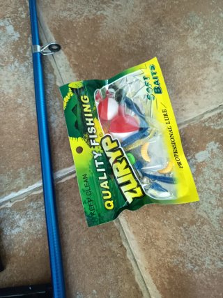 2 Cañas de Pescar 1.80m + Carrete