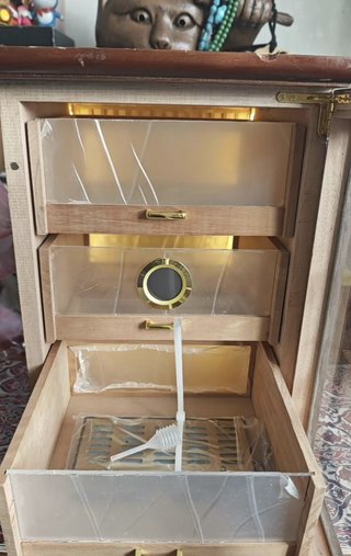 Armadio Humidor in Cedro e Pino per Sigari