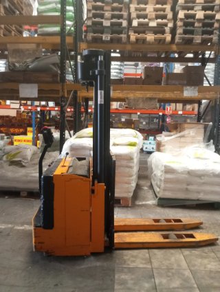 Apilador eléctrico, nueva la bateria