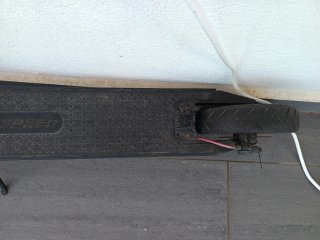 Monopatín Eléctrico Negro