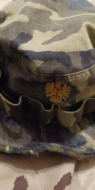 Gorra Camuflaje Militar con Escudo M