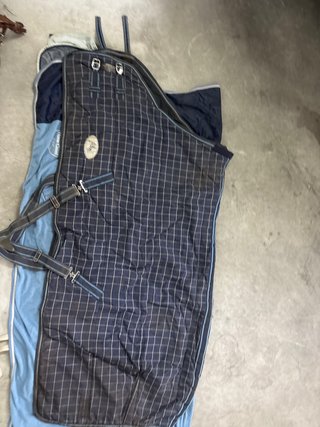 Manta caballo 135-150g fuerte y resistente