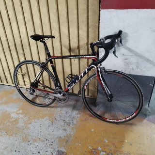 Bicicleta Scott de carretera carbono
