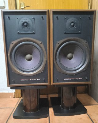 Altavoces Advent 4002
