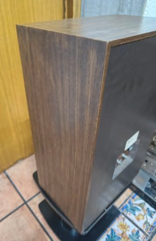 Altavoces Advent 4002