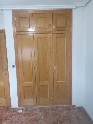 Puertas armario empotrado con altillo