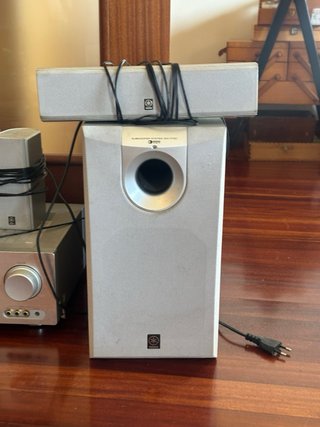 Amplificador Home Cinema Yamaha + Altavoces