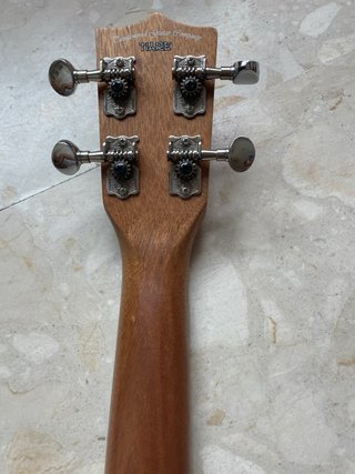 Ukelele Tanglewood TWT1 + funda y púas