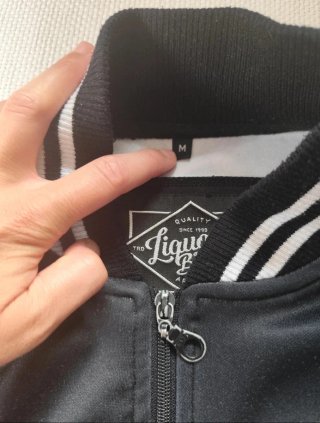 Chaqueta Liquor Brand