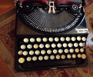 Máquina de Escribir Remington Portable