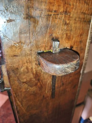 Alacena / Mueble Rústico de Madera Maciza Tallada