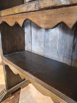 Alacena / Mueble Rústico de Madera Maciza Tallada