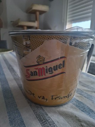 Cubo Cerveza San Miguel. Sin ningun uso.