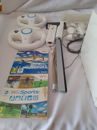 Consola Wii Blanca + Wii Sports Resort