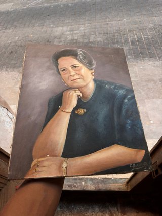 Antiguo retrato femenino firmado C. Rocamora