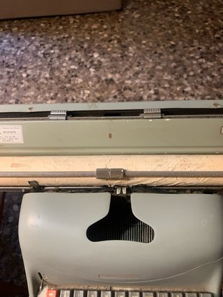 Máquina de escribir VINTAGE Olivetti Lexicon 80