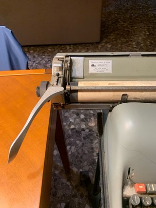 Máquina de escribir VINTAGE Olivetti Lexicon 80