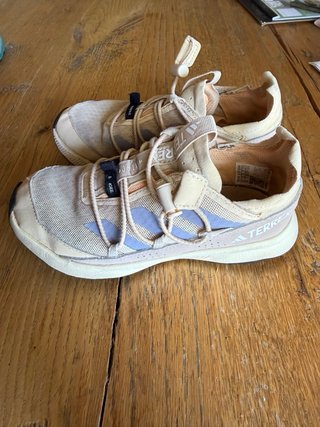 Adidas Terrex niña Talla 33