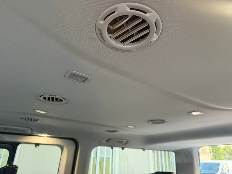 Ford Transit Custom 2022, foto 10