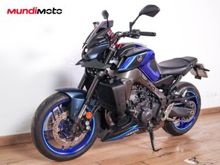 YAMAHA MT 09 A2