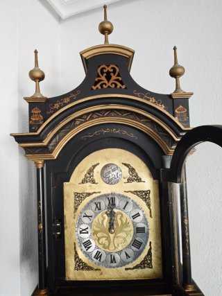 Reloj de pie antiguo