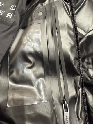 Chaqueta de plumas Prada Negra