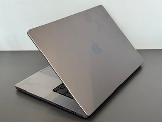 REBAJA - MacBook Pro M2 Max / 32 Gb / 500 SSD