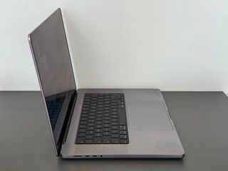 REBAJA - MacBook Pro M2 Max / 32 Gb / 500 SSD