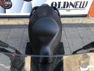 Suzuki Burgman 125 ABS Negra