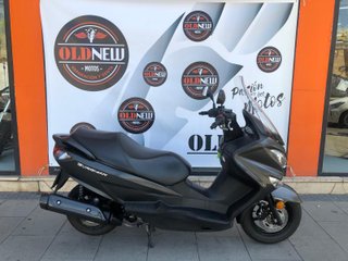 Suzuki Burgman 125 ABS Negra