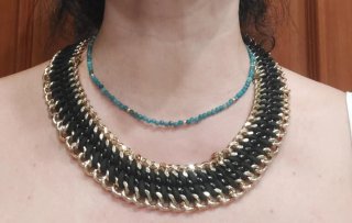 Dos collares de cadena