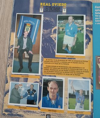 Álbum Real Oviedo Historia Cromos Incompleto