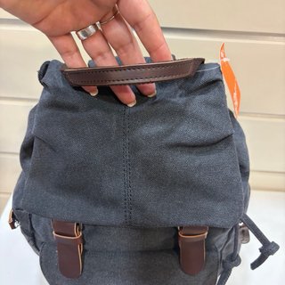 Mochila Nueva de Lona ultra resistente y Piel!!