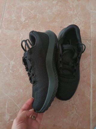 Zapatillas Under Armour Negras