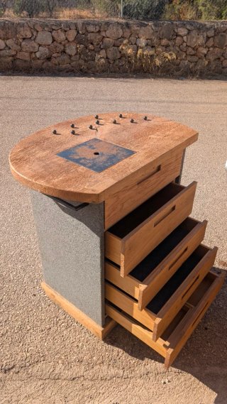 Mueble expositor Bioteaque para té con fogón.