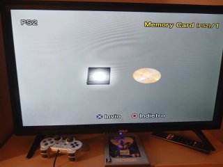Playstation 2 con joystick e memory card