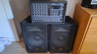 Yamaha EMX62M Mezclador y 2 Altavoces