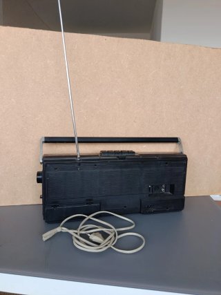 Radio Cassette Philips Plata y Negro