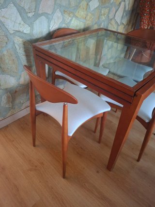 Mesa de comedor de haya con 4 sillas