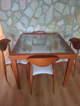 Mesa de comedor de haya con 4 sillas