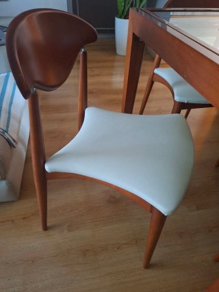 Mesa de comedor de haya con 4 sillas