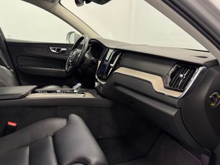 Volvo XC60 B4 D INSCRIPTION AUTO
