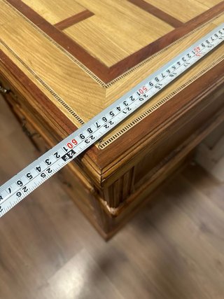 Escritorio antiguo de roble macizo con marquetería