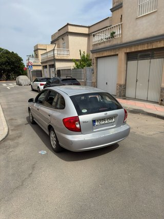 KIA Rio 2003